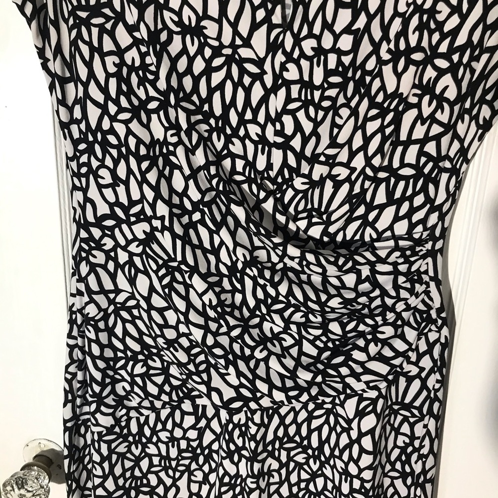 Black and white New York and Company dress - Picture 3 of 4